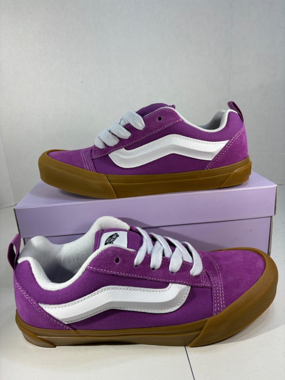 NWT Vans KNU Skool Low Top Skate Shoes Women’s 7.5 Junior 6